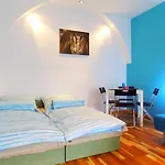 شقة City Central Apartments Wroclaw فروتسواف