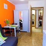 City Central Apartments Wroclaw شقة *